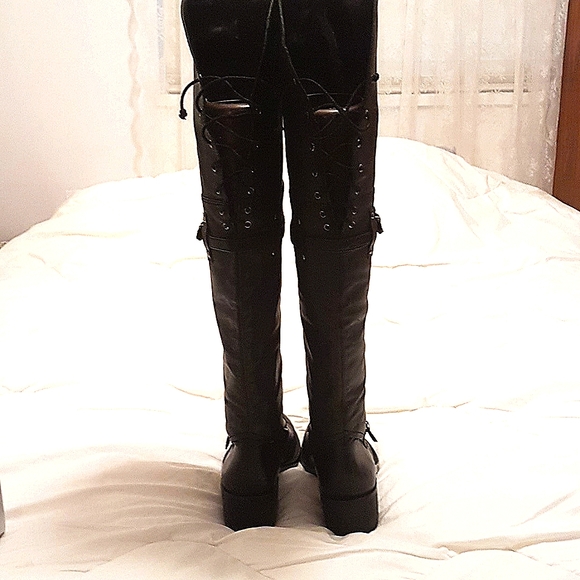 BCBG Boots - Picture 5 of 13